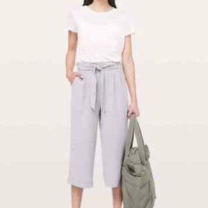 LULULEMON Wide Leg Noir Crop Pants Silverscreen size 2